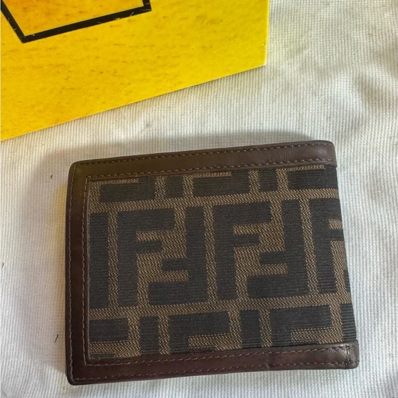 Fendi Zucca FF logo Bifold - Picture 5 of 8